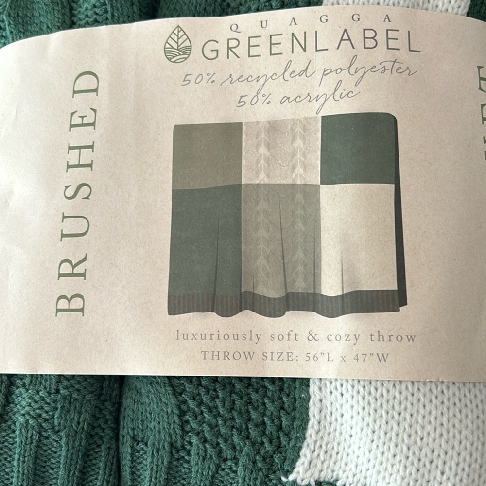 Quagga Greenlabel throw made from recycled materials 56” x 47”